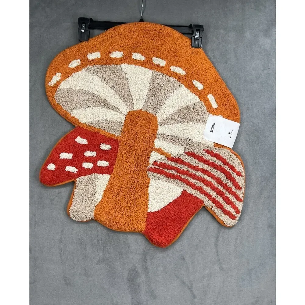 New Urban Outfitters Urban Home Mushroom Tutted Shag Bath Mat